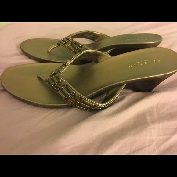 VGUC Reaction “Stud Zone” bronze wedges, size 10M - Picture 4 of 5